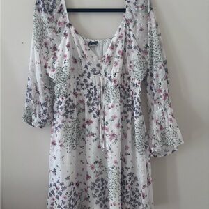 ARULA A Floral Print Dress with Bell Sleeves